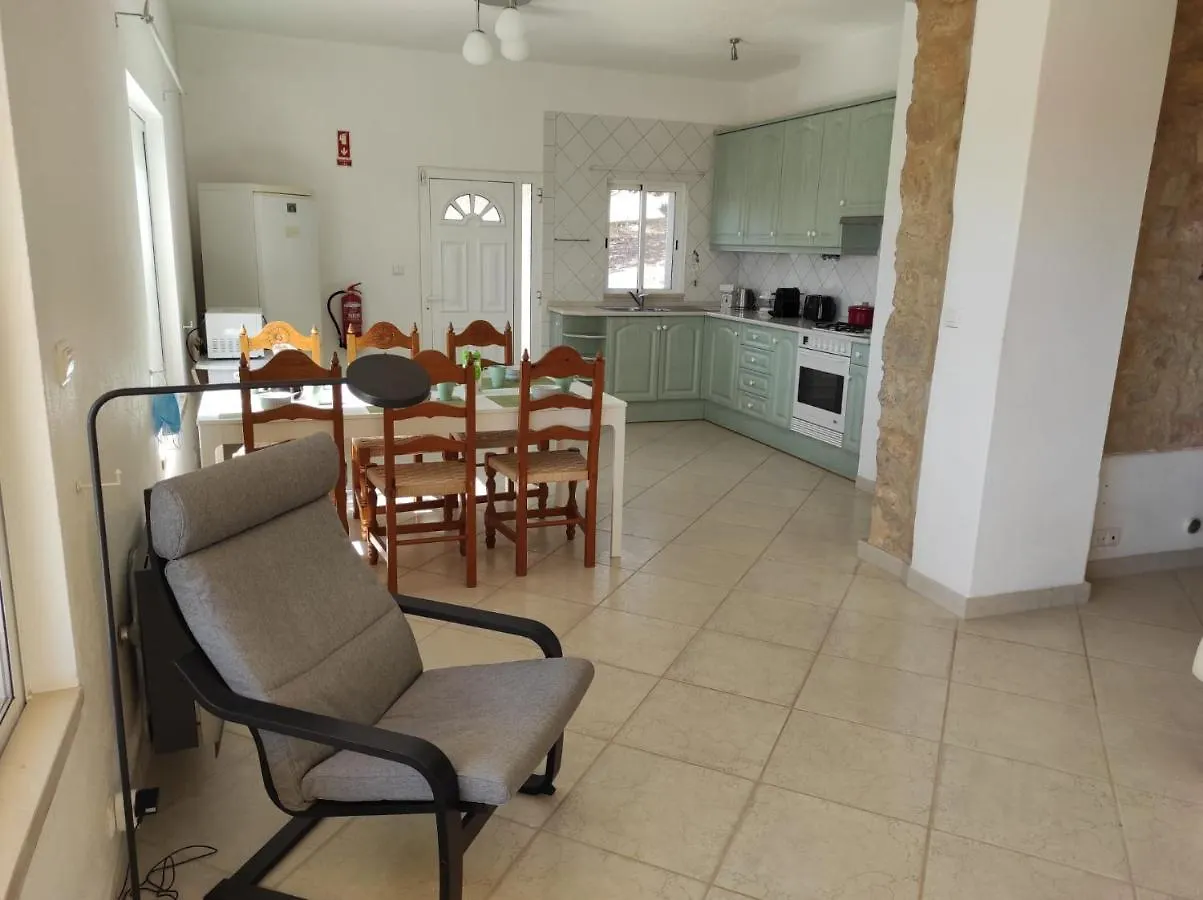 Loule - T3 Poco Geraldo Villa